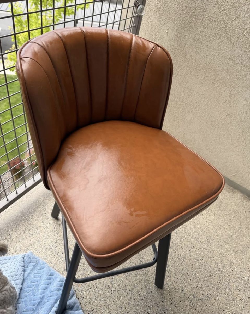 Barstool