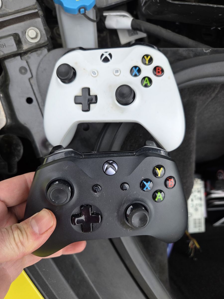 2 xbox one controllers 40 each