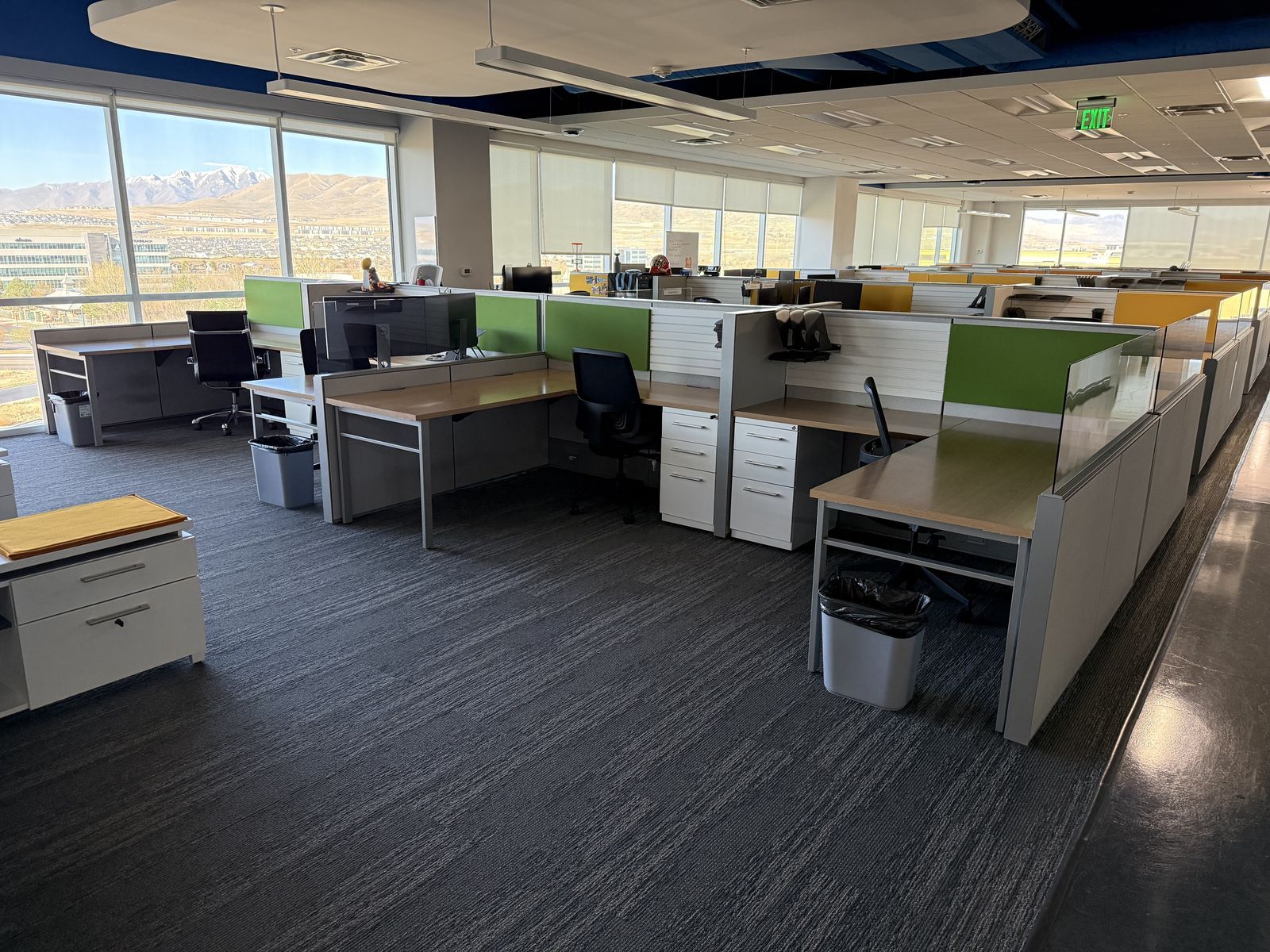Steelcase 6'x6' Cubicles