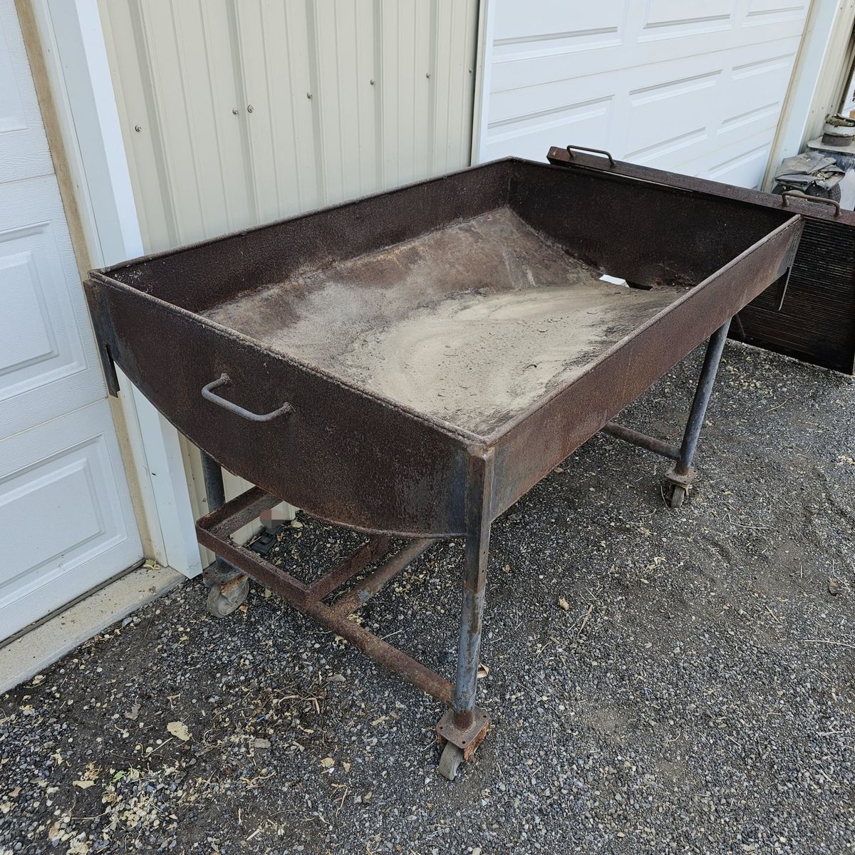 Main image 9
