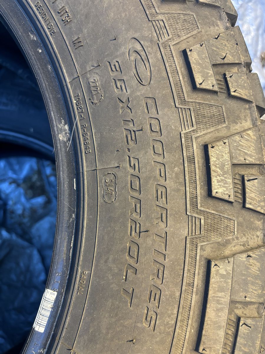 Cooper Tires Discoverer 35X12.50R20LT Radial Tire - Excellent Condition