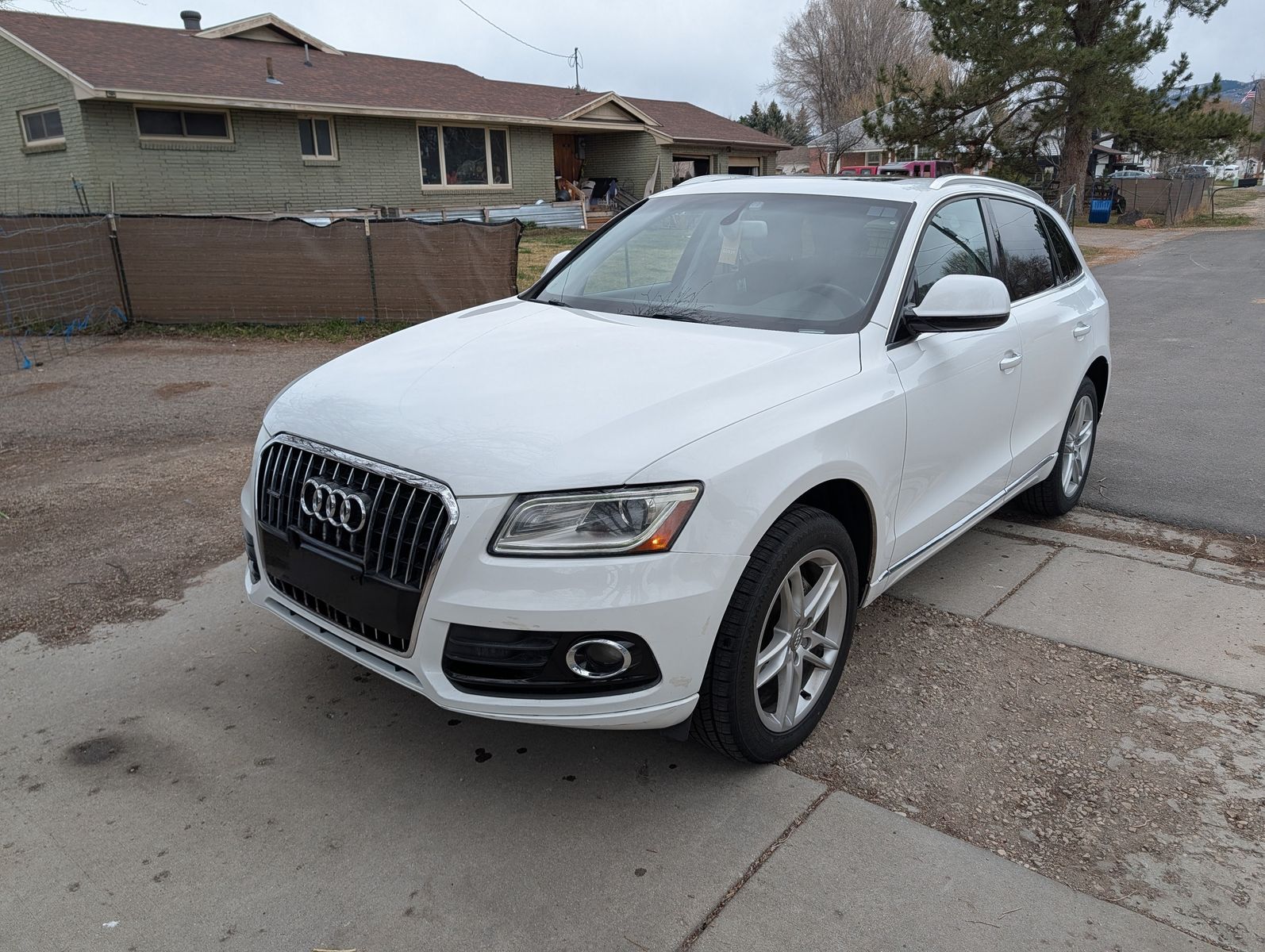 2016 AUDI Q5 2.0T quattro Premium