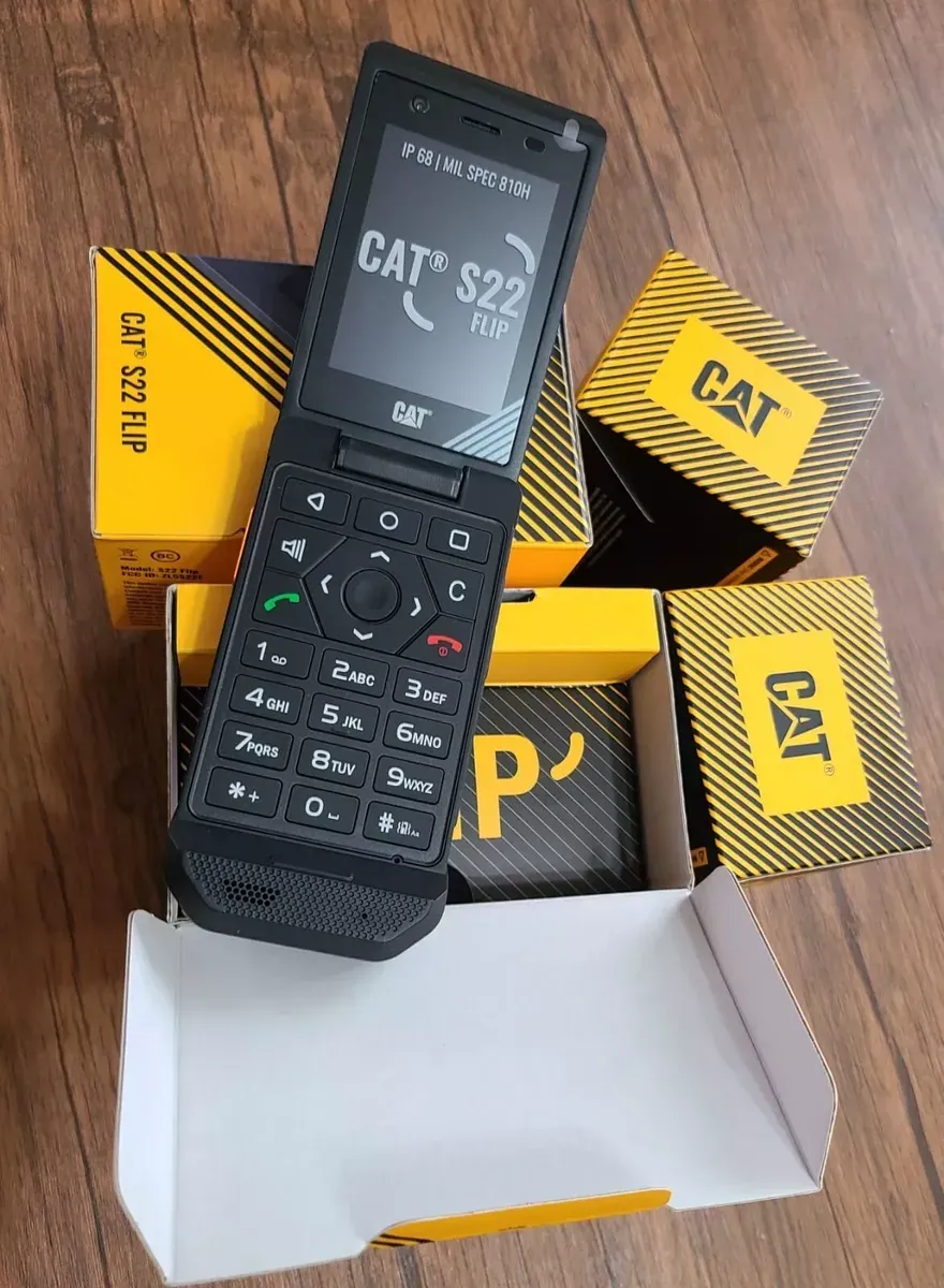 CAT S22 Rugged Flip Phone Unlocked 2.8'' Touchscreen Smart Cell Phone Water Resistant