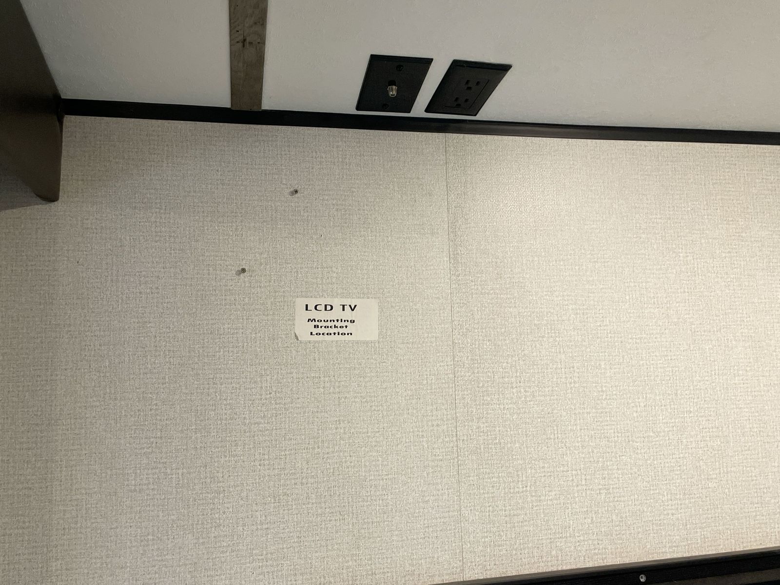 Main image 26