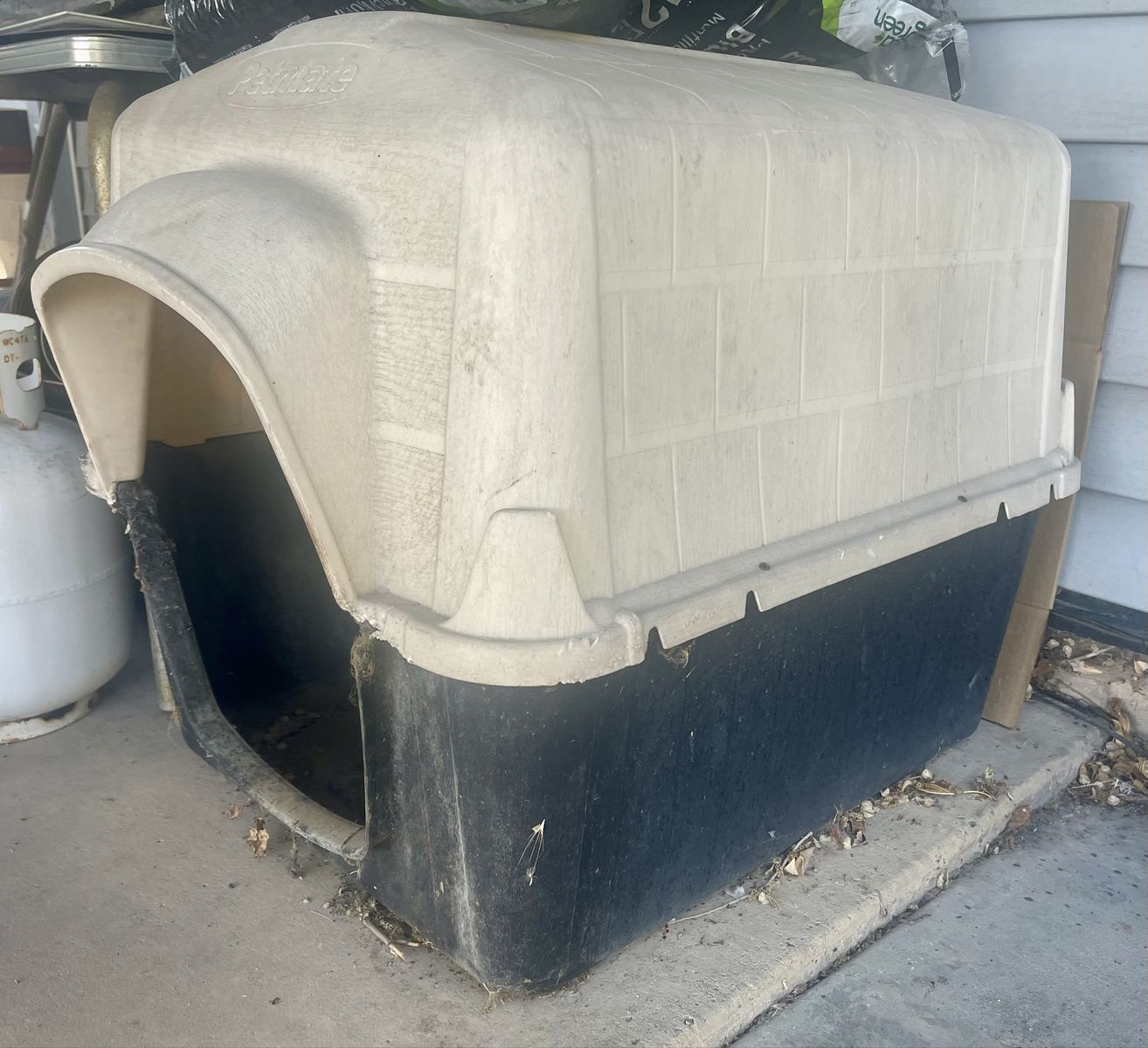 Free Large Dog House