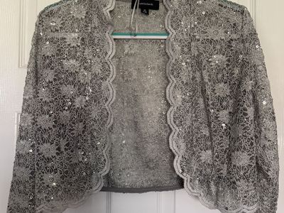 R&M Richards Silver Sequin Lace Cropped Bolero Jacket Size M Made in USA