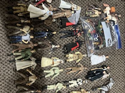 Huge Lot Of indiana Jones Action Figures