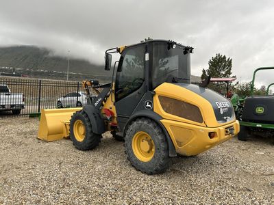 USED 2018 JOHN DEERE 304L LOADER