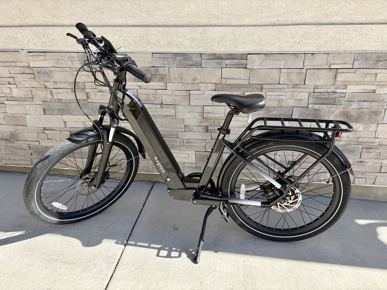 Magnum Cosmo 2.0 T Electric Bike