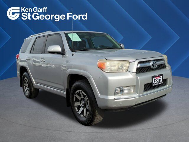 2011 TOYOTA 4RUNNER SR5