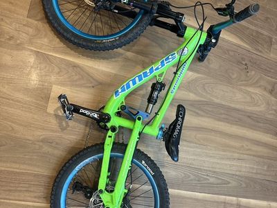 20 Spawn Rokkusuta full suspension mountain bike