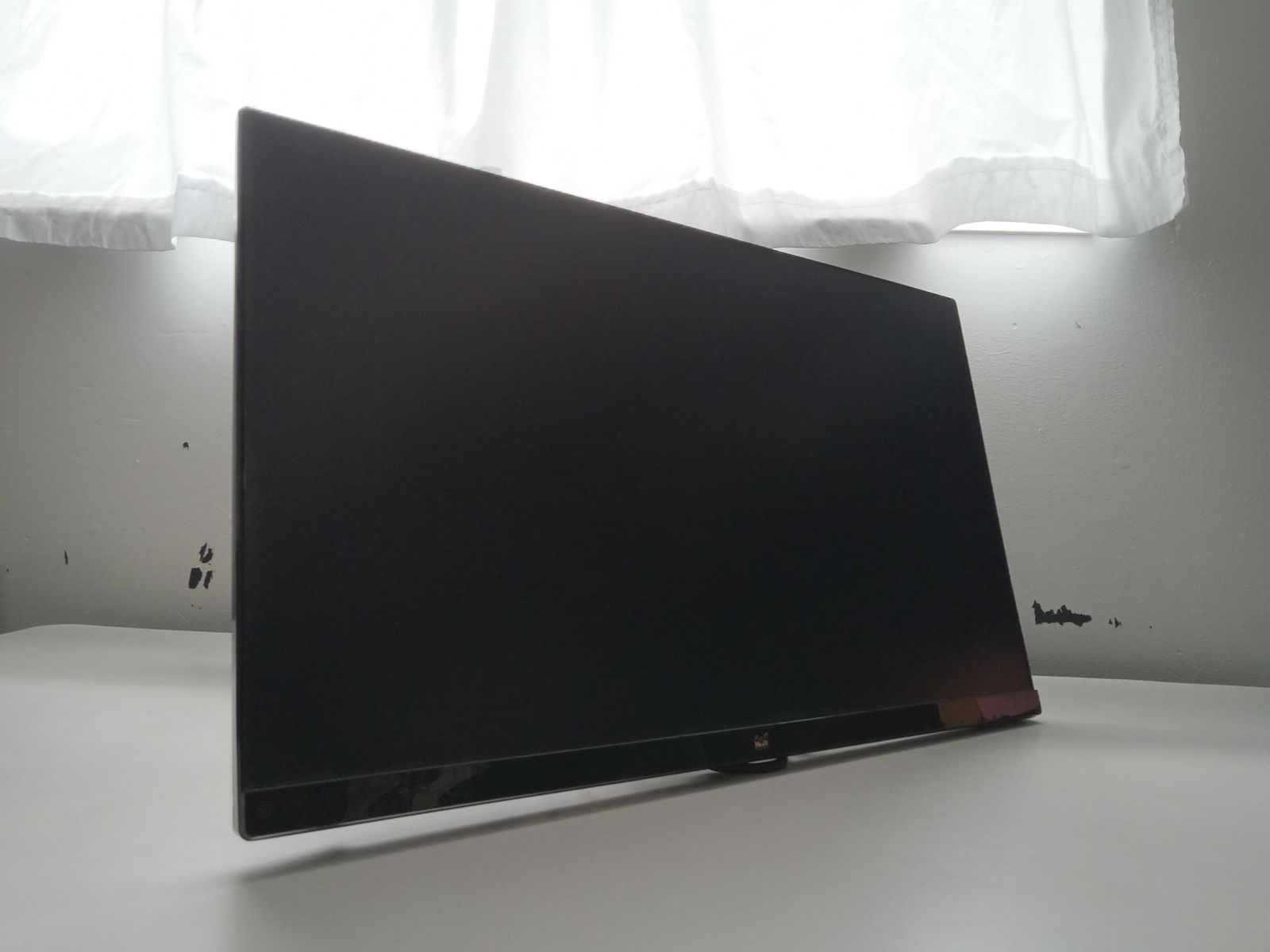 Main image 3