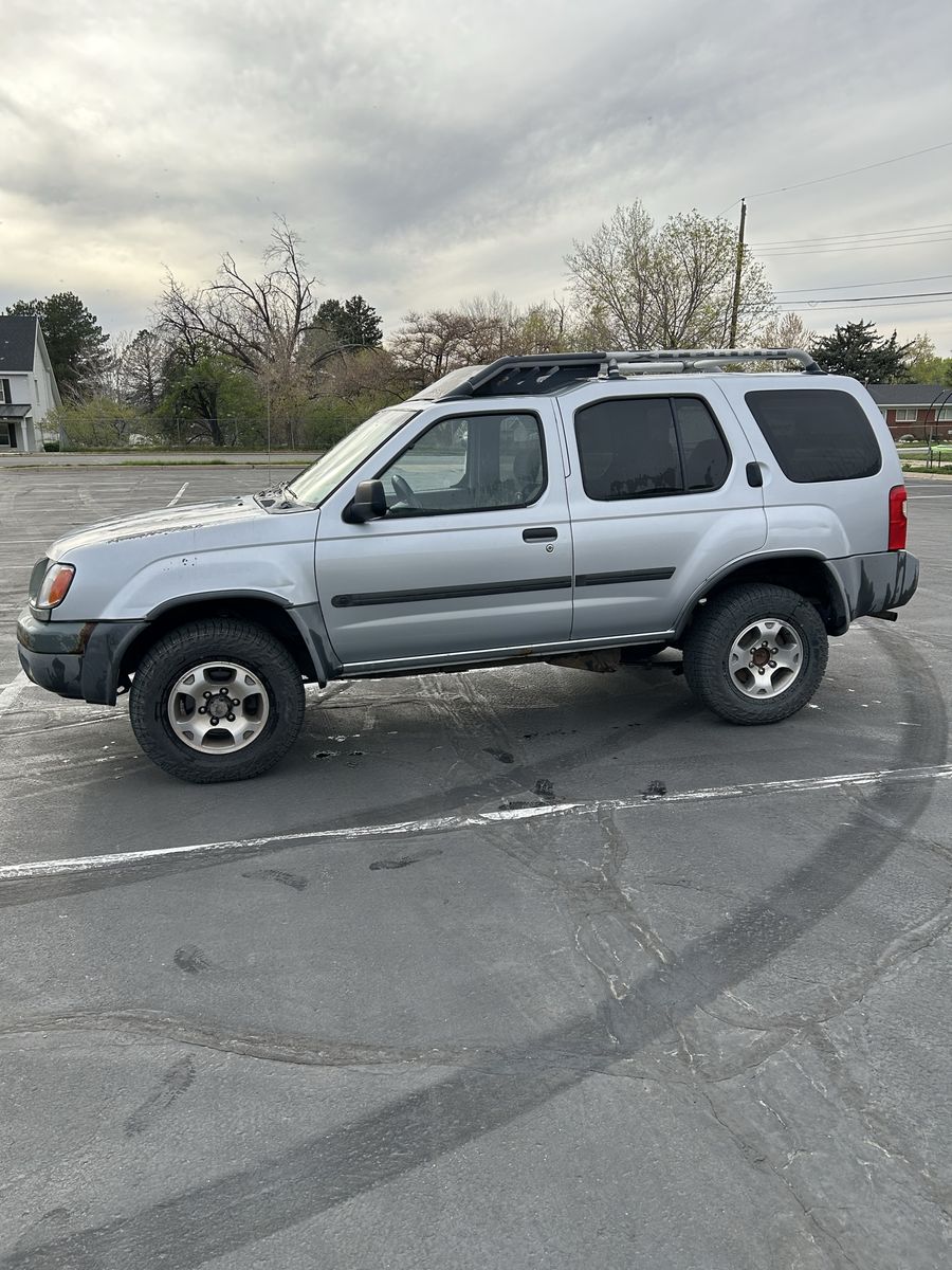 2000 Nissan Xterra SE