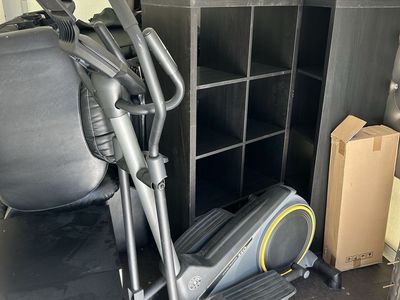 Free elliptical