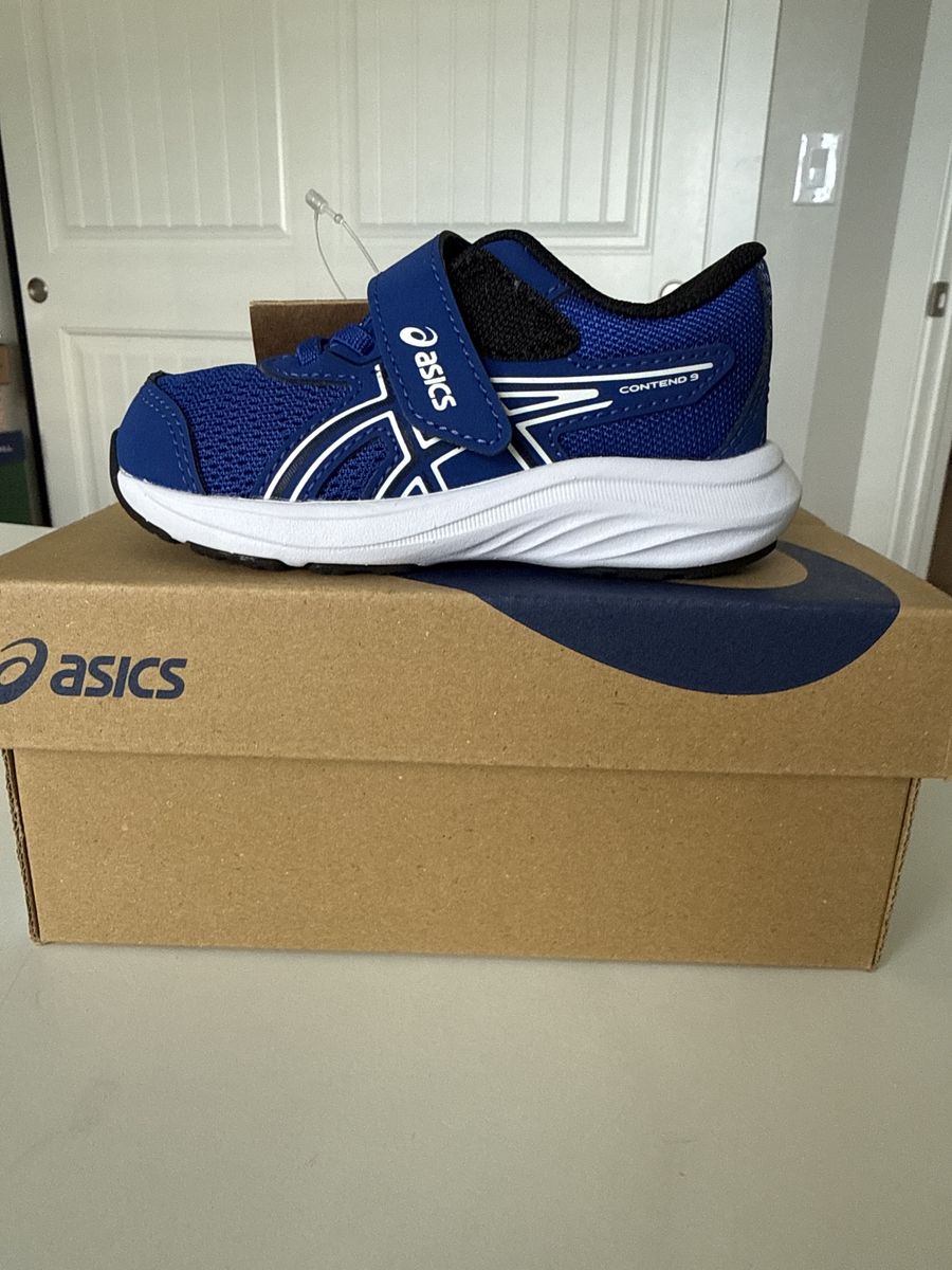 ASICS toddler shoe
