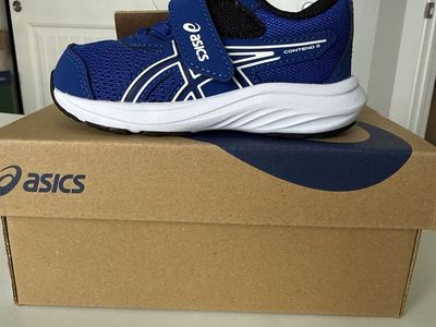 ASICS toddler shoe