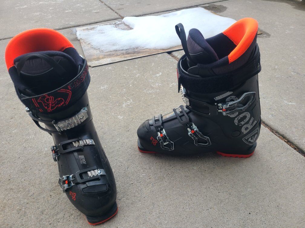 Ski boots 28-28.5 men's 10-10.5