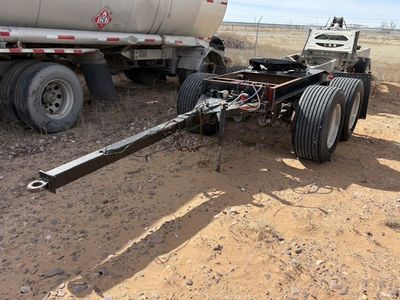 Tandem axle dolly