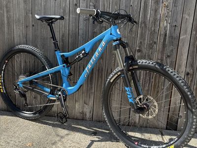 Juliana Furtado Carbon