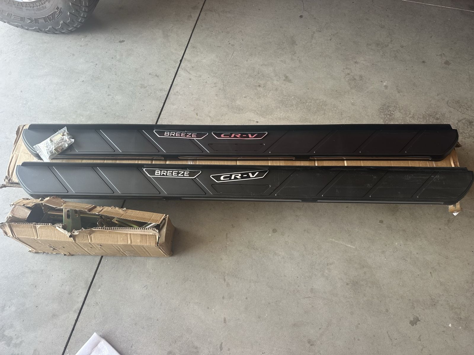 23-24CR-V Running Boards/Side Steps (Pair) - New Condition, Easy Entry