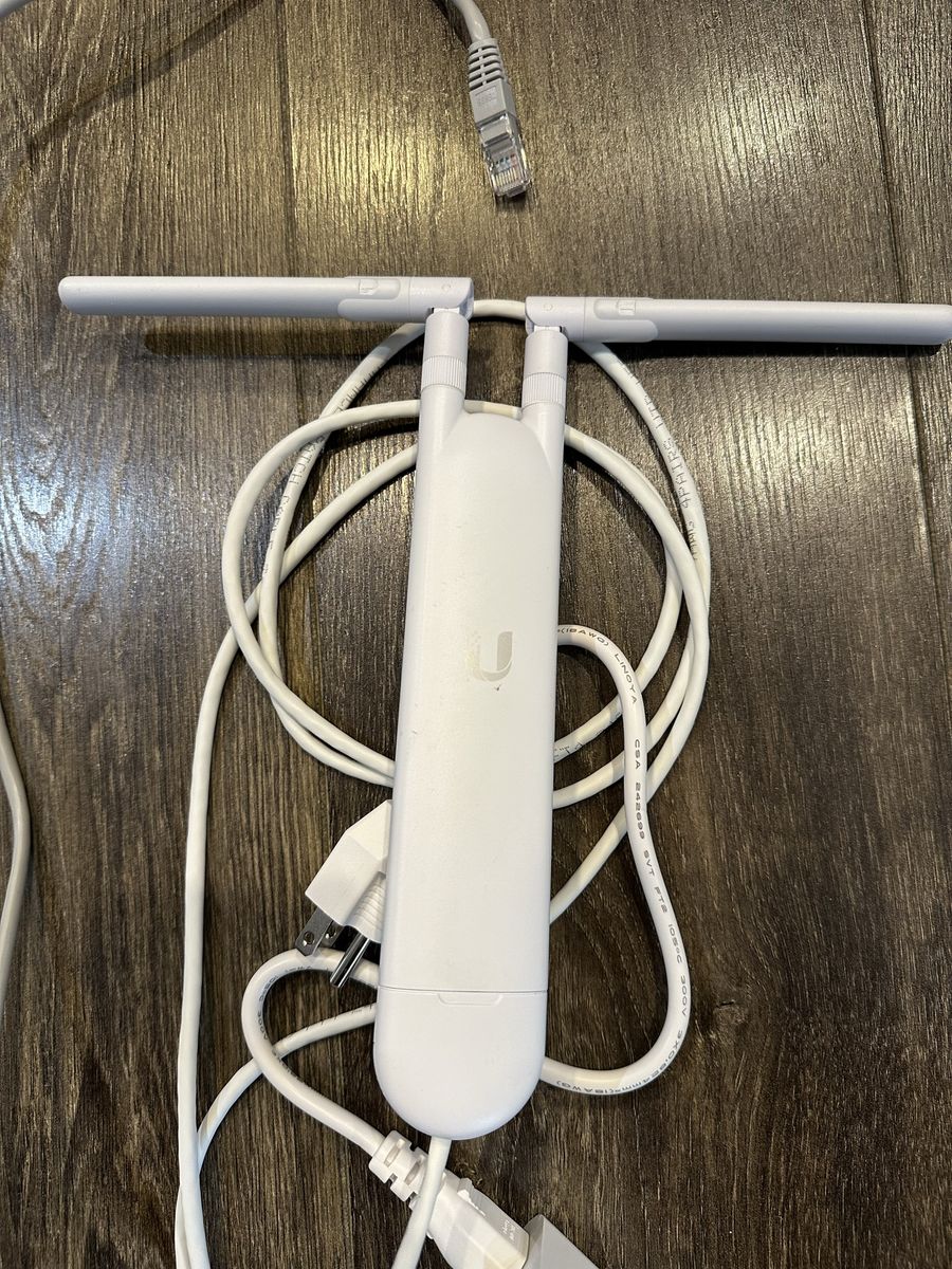 Ubiquiti UAP AC-M outdoor Access Point