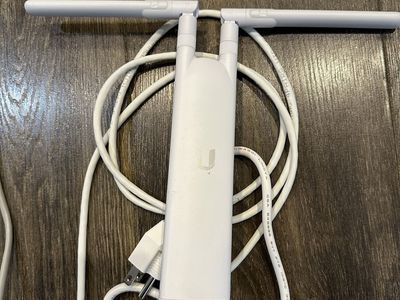 Ubiquiti UAP AC-M outdoor Access Point