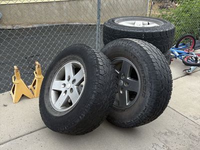 Jeep Wrangler JKU stock take offs