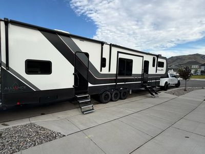 Alliance Valor Fifth Wheel Toy Hauler