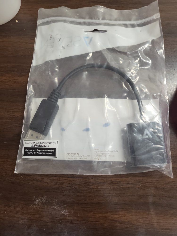 V7 CBLDPVGA-1E DisplayPort Male to VGA Female Video Adapter Cable Black