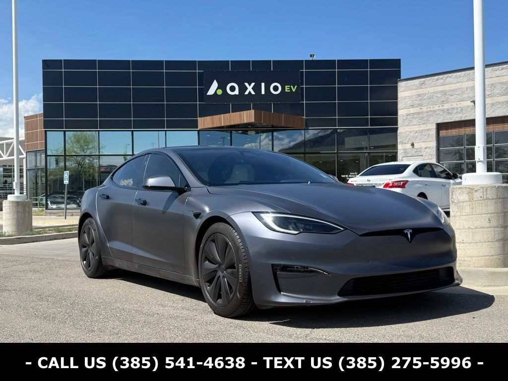2022 Tesla Model S Base