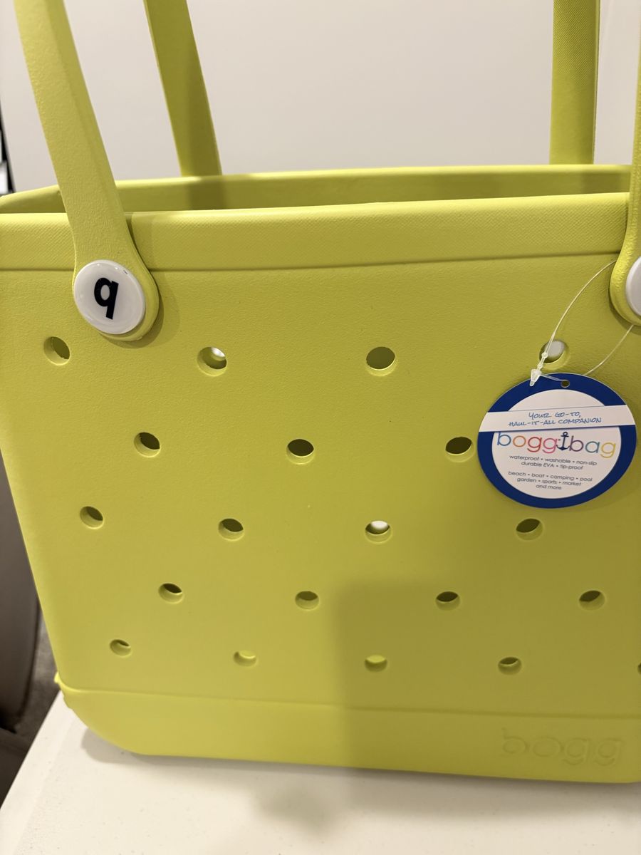 BOGG tote medium size waterproof durable and fun green apple color with zipper insert pouch attachment inside brand new with tag