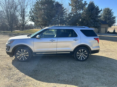 2017 FORD EXPLORER Platinum