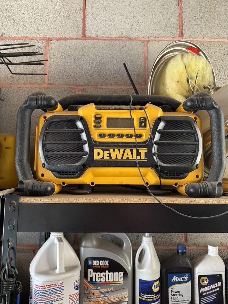 Dewalt Radio