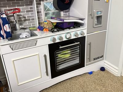 Play kitchen