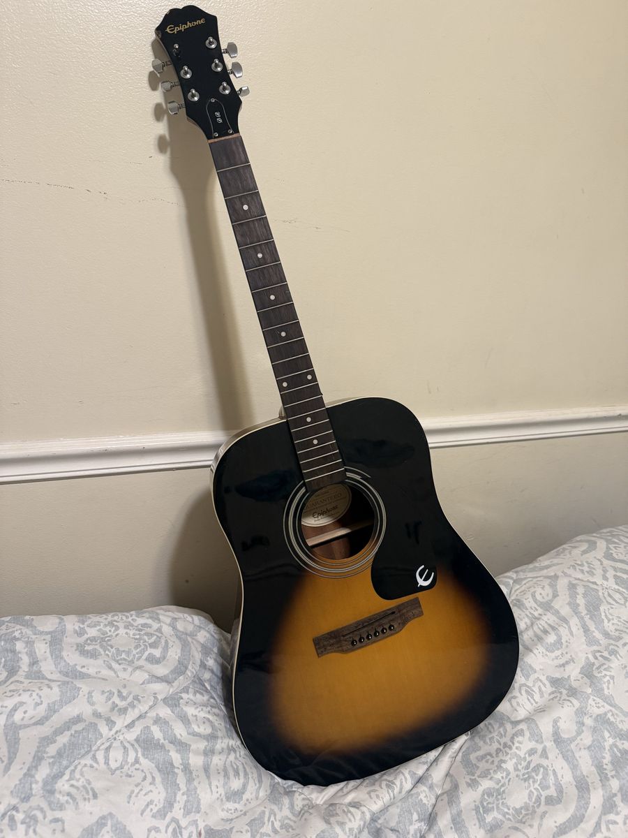 Epiphone Accoustic Guitar DR-100 Great Beginner Guitar