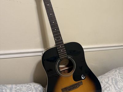 Epiphone Accoustic Guitar DR-100 Great Beginner Guitar