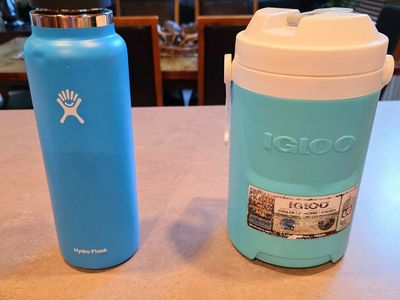 2 Super nice outdoor jugs both for a great price of $8