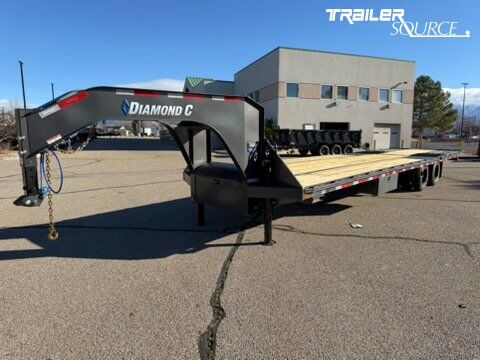 8.5x35 Diamond C FMAX-HDT 212 Gooseneck Hydraulic Dovetail Equipment Trailer - 25.9K GVWR Hydraulic Jack(s)