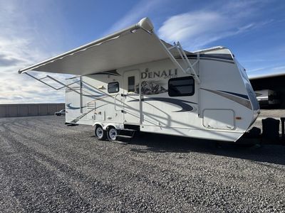 Clean Dutchman Denali 260FBX Super Lite slide