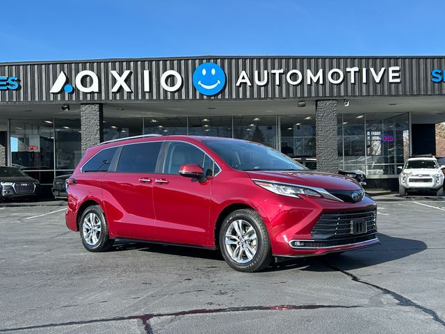 2023 Toyota Sienna Limited 7-Passenger