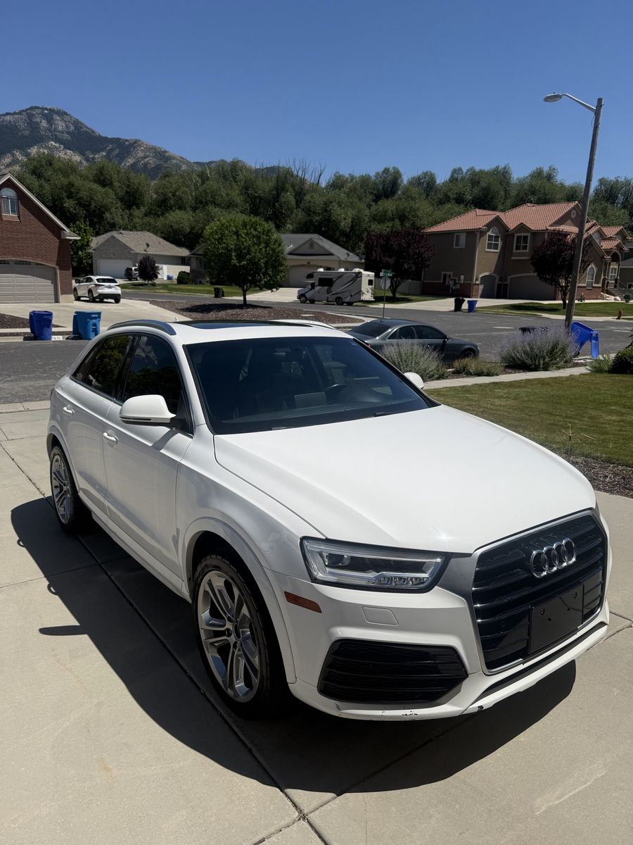 2018 Audi Q3 2.0T quattro Sport Premium