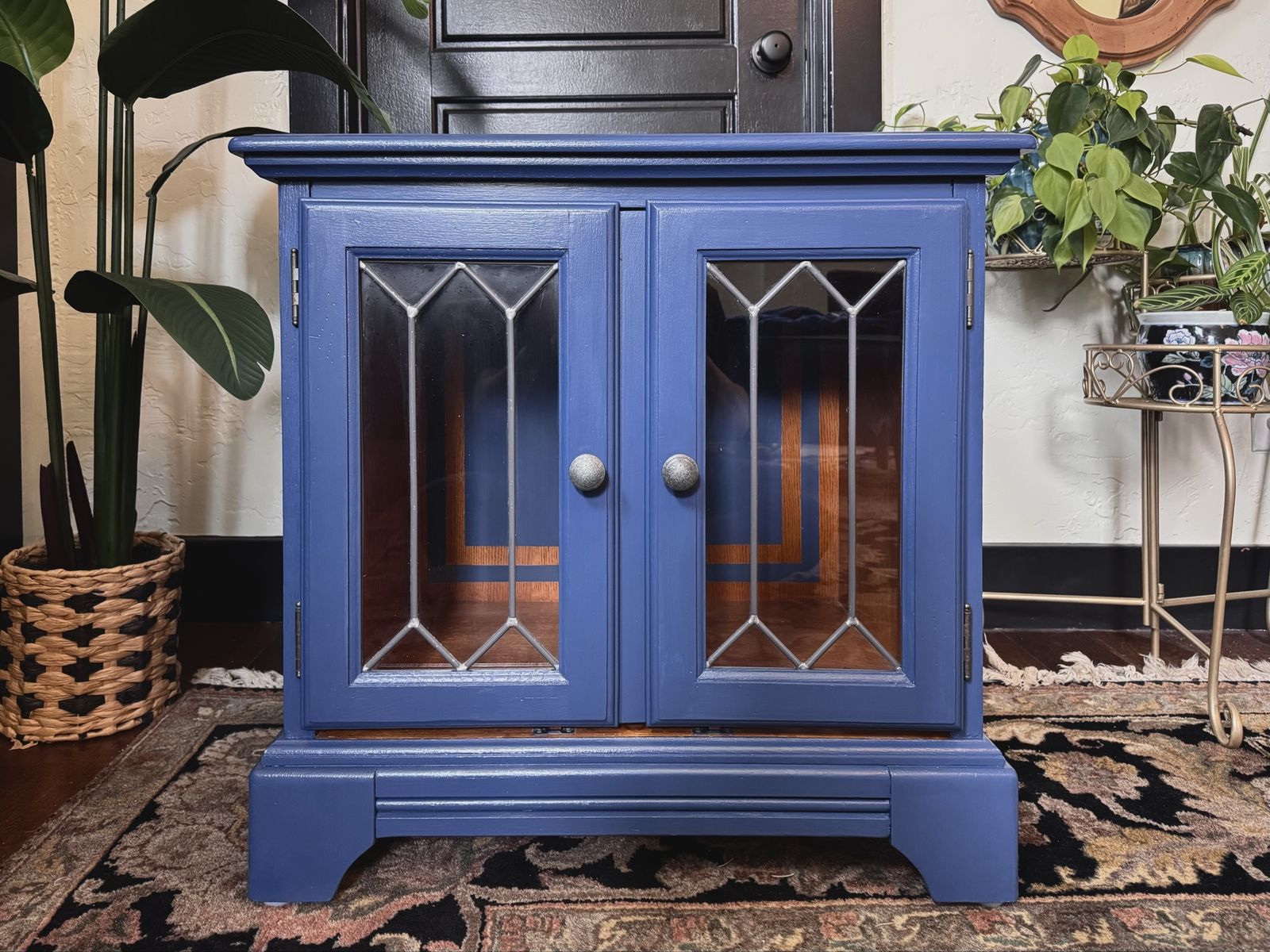 Side table cabinet