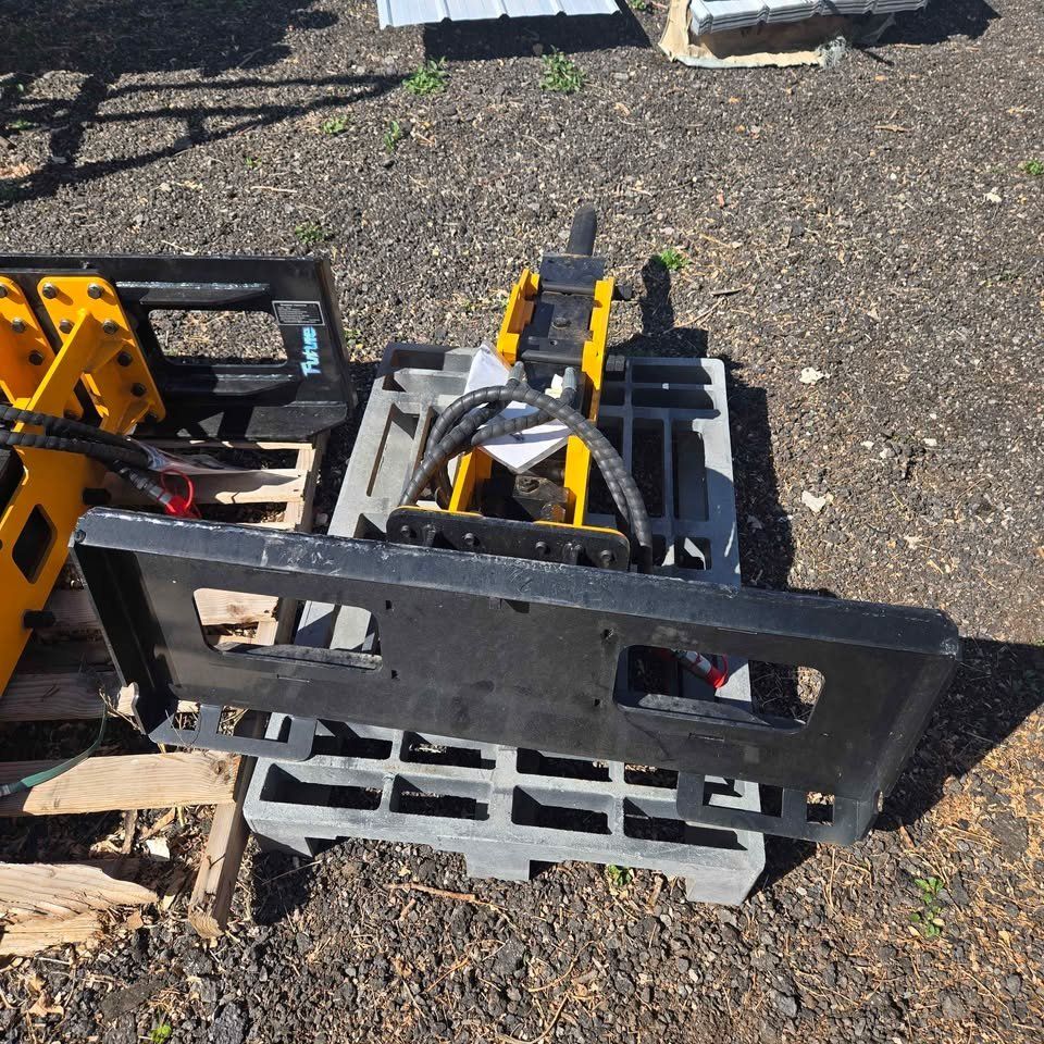 Main image 4