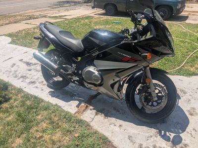 Suzuki GS500F Sportbike - Black/Silver, Low Miles, Excellent Condition