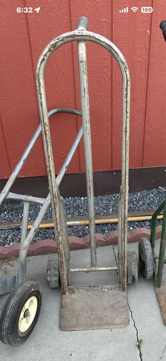 Hand Truck Dolly in Good Condition