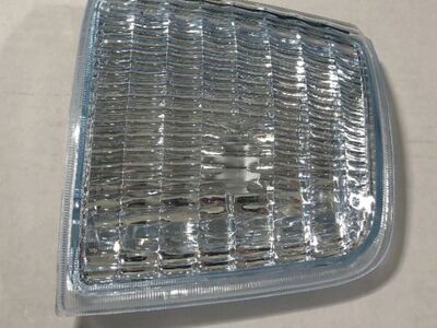 Front Left Side Marker Light For 1992-1996 F-150 Bronco FO2550110 F2TZ15A201D