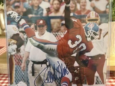 Terrell Davis Hand Signed Autograph 8x10 Photo - NFL Denver Broncos Football Memorabilia Auto Orange Crush Rookie Picture