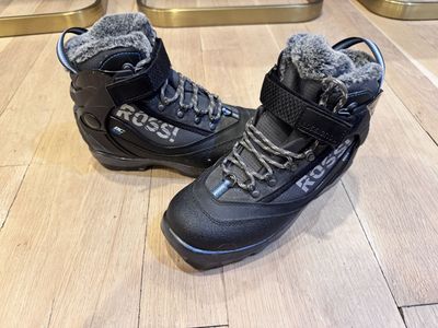 Rossignol BC X5 Cross Country Ski Boots EU 37