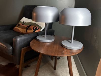 Article table lamps