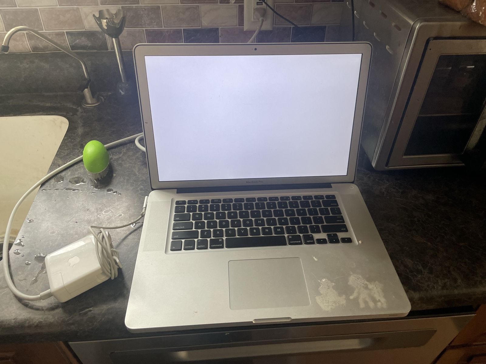 Apple MacBook Pro A1286 15-Inch Laptop